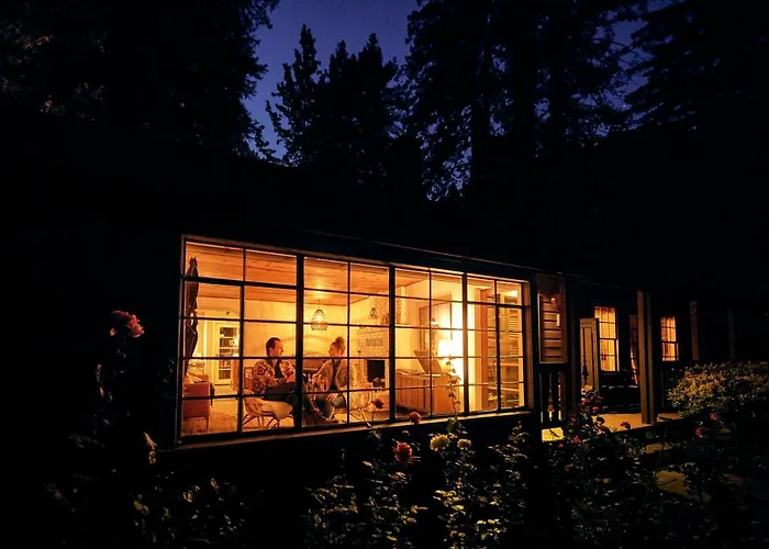 Hotels in Downtown Guerneville