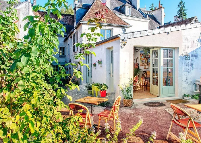 Hotels in Downtown Loches