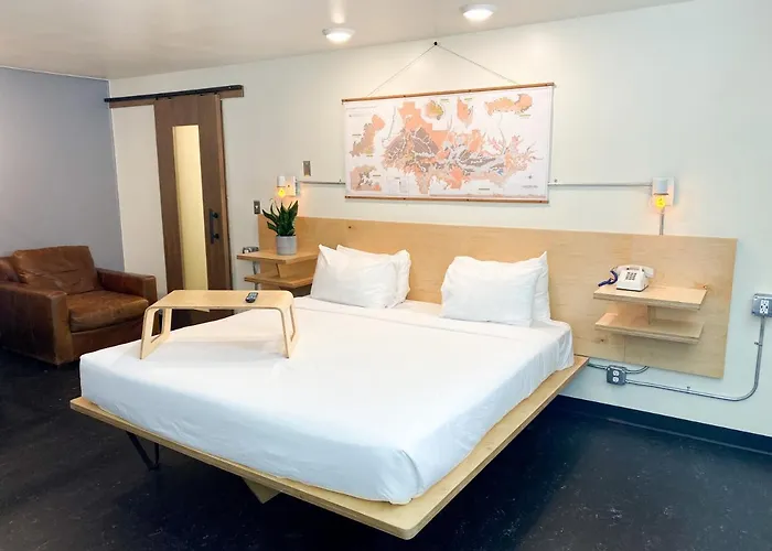 Hotels in Downtown Corvallis