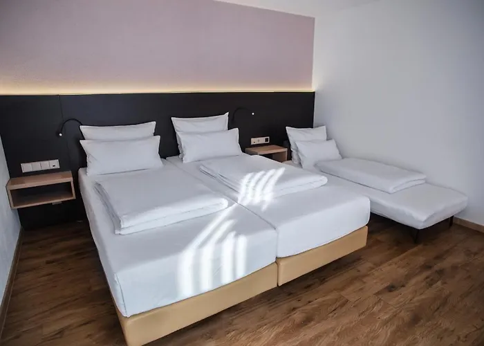 Hotels in Downtown Metzingen (Tubingen)