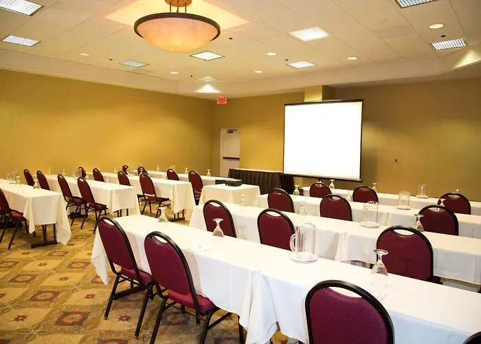 Hotels in Downtown Tulsa
