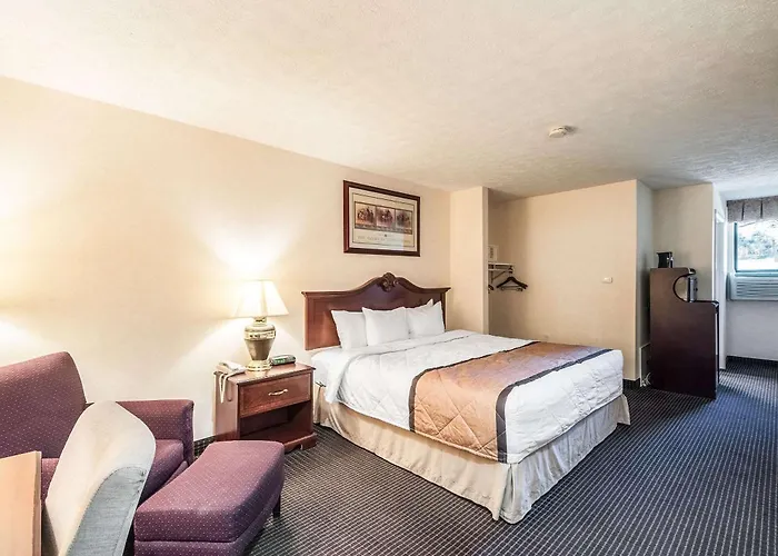 Hotels in Downtown Charles Town