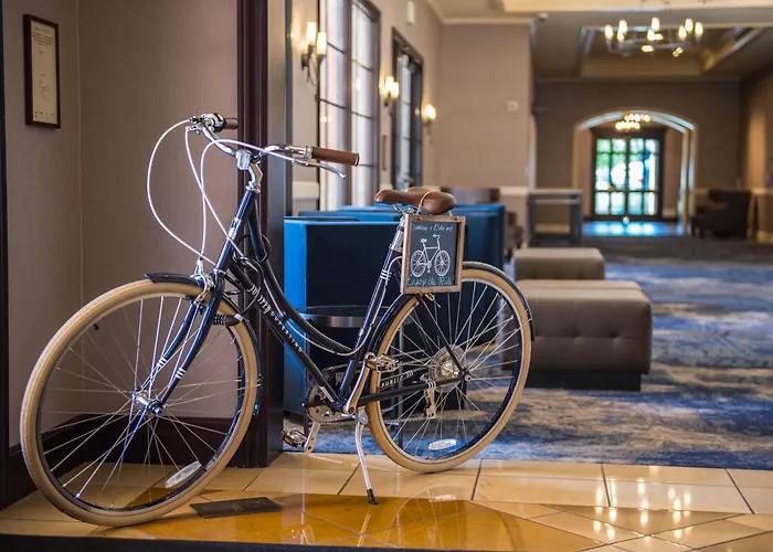 Hotels in Downtown Cupertino