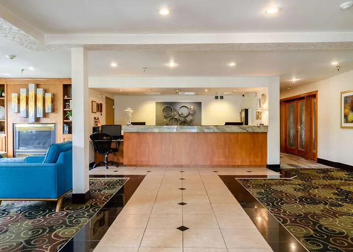 Hotels in Downtown Poulsbo