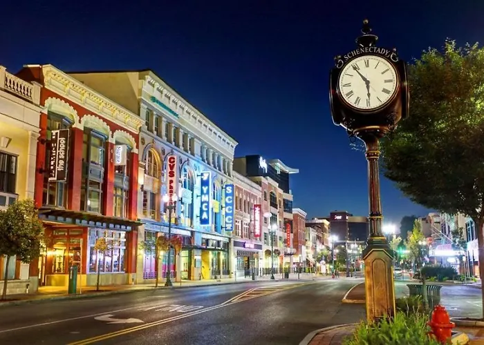 Hotels in Downtown Schenectady