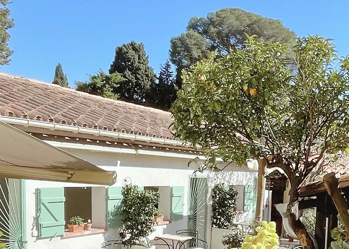 Hotels in Downtown Antibes