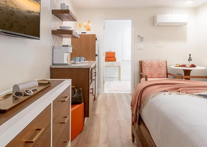 Hotels in Downtown Cape May