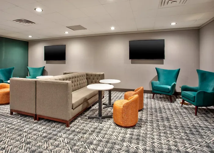 Hotels in Downtown Lansing