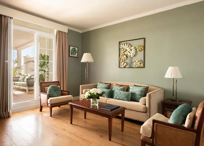 Hotels in Downtown Gibraltar
