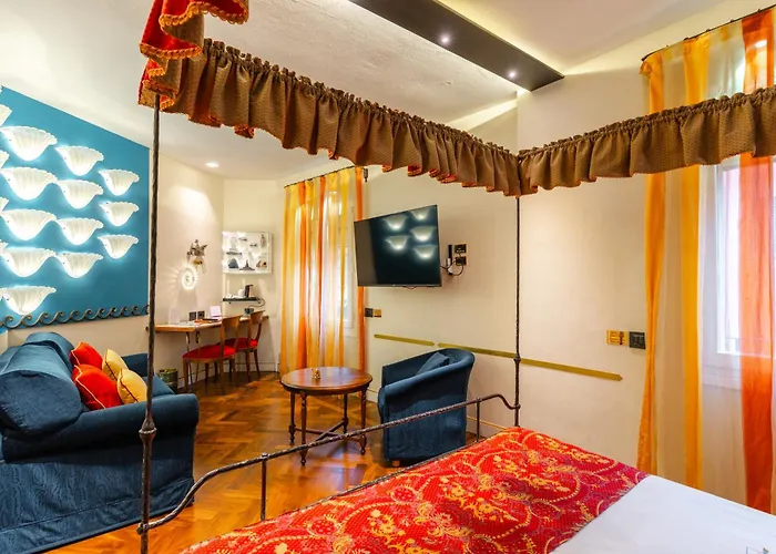 Hotels in Downtown Bologna