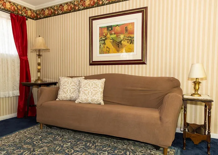 Hotels in Downtown La Jolla