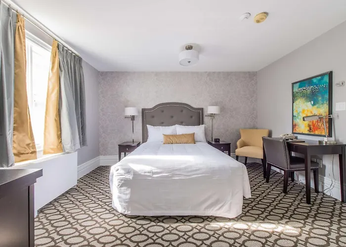 Hotels in Downtown London