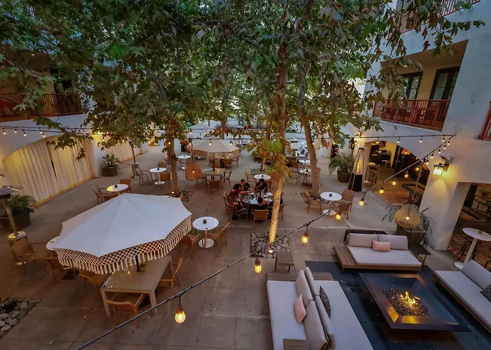 Hotels in Downtown Claremont