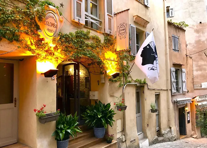 Hotels in Downtown Bonifacio (Corsica)