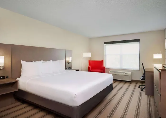 Hotels in Downtown Saint Cloud