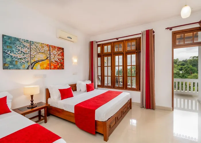 Hotels in Downtown Kandy