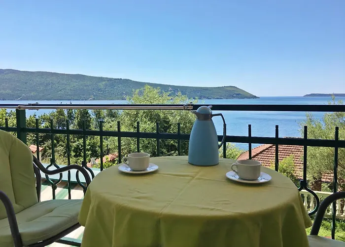Hotels in Downtown Herceg Novi