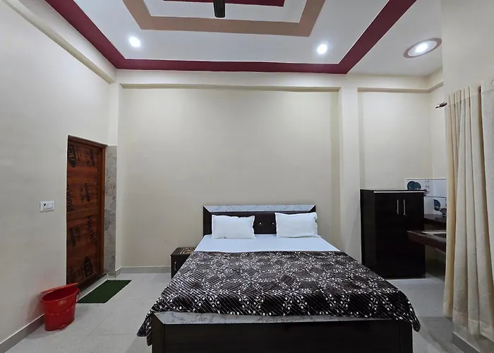 Hotels in Downtown Ayodhya