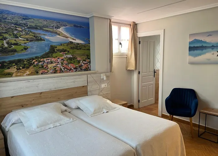 Hotels in Downtown Comillas