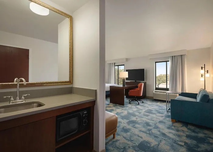 Hotels in Downtown San Marcos