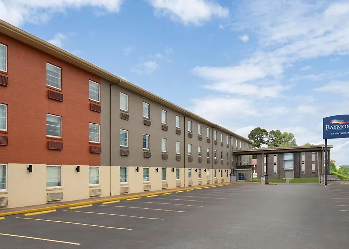 Hotels in Downtown Jefferson City