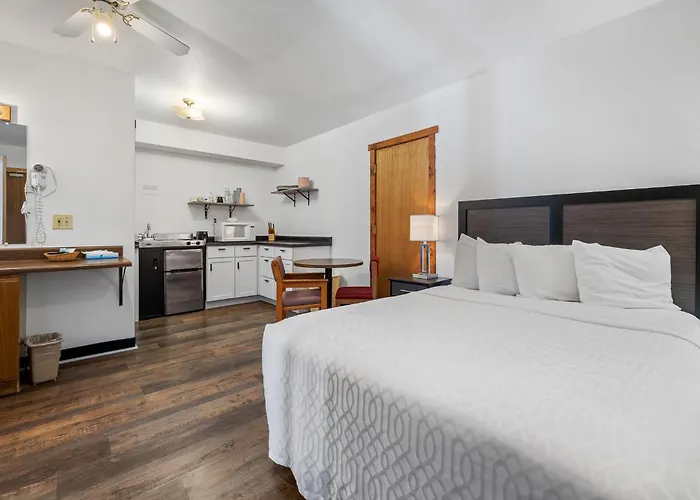 Hotels in Downtown Sturgis