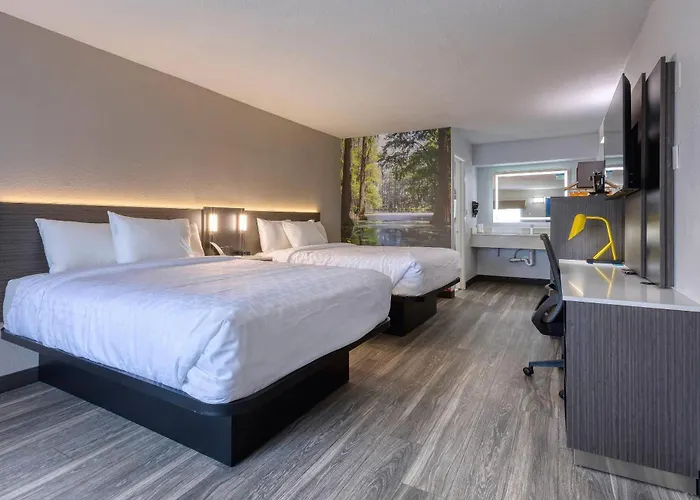 Hotels in Downtown Decatur