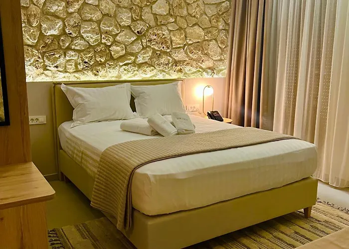 Hotels in Downtown Sivota (Epirus)