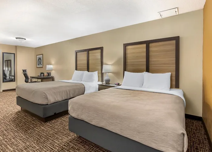 Hotels in Downtown Spring Lake
