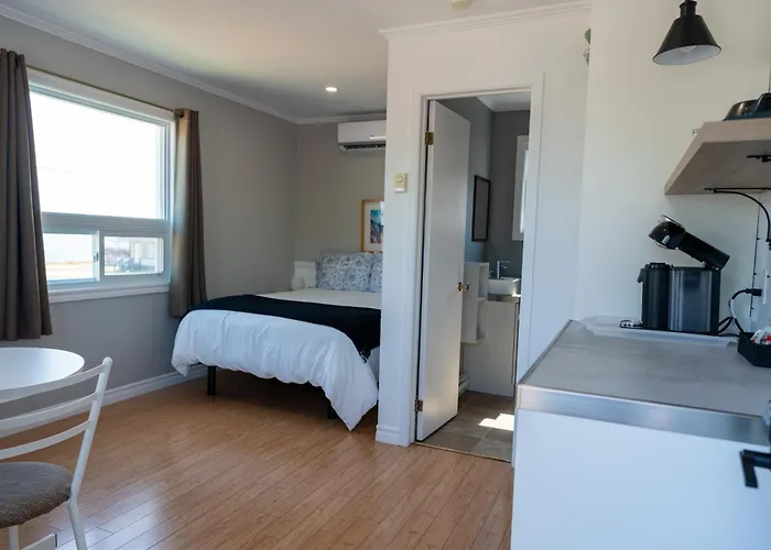 Hotels in Downtown Perce