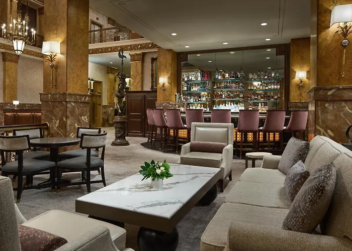 Hotels in Downtown Milwaukee