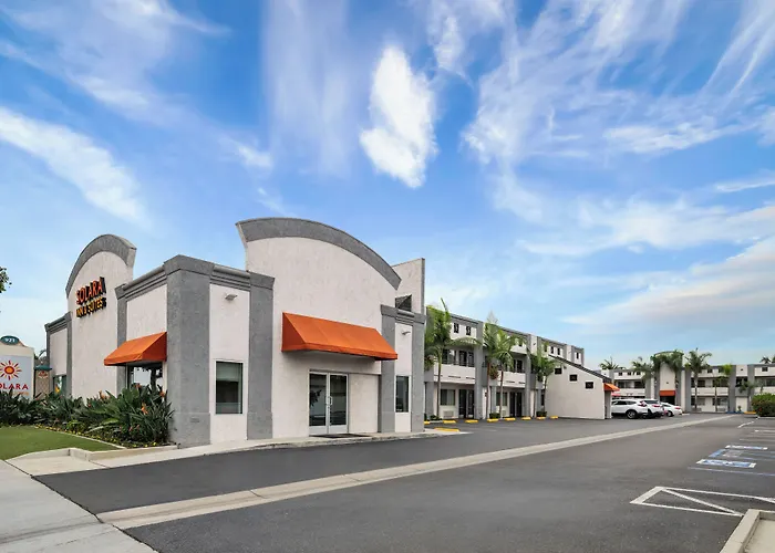 Hotels in Downtown Fullerton