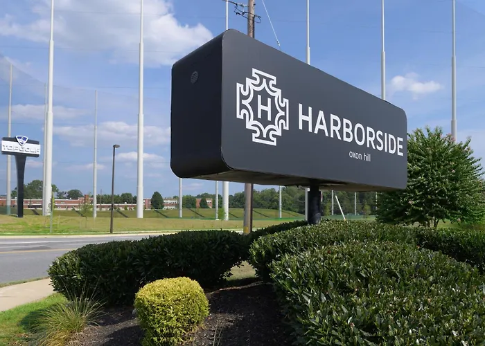 Hotels in Downtown Oxon Hill