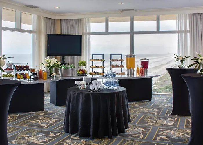 Hotels in Downtown Daytona Beach Shores