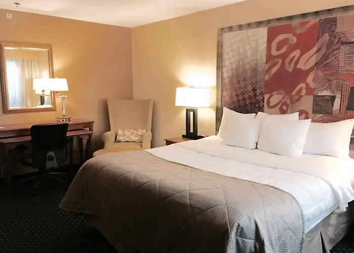 Hotels in Downtown Merrillville