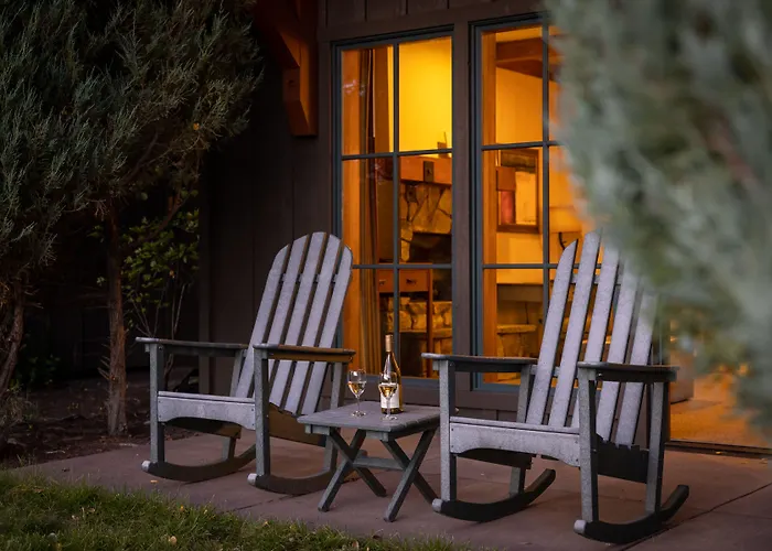 Hotels in Downtown Sunriver