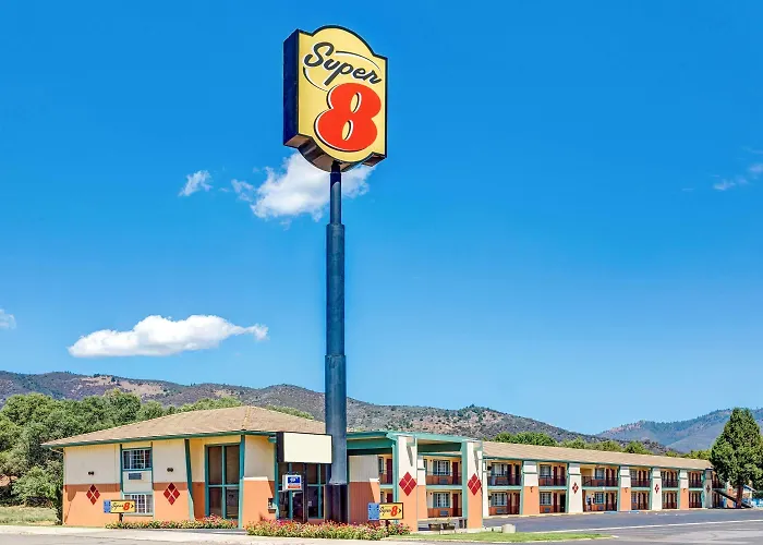 Hotels in Downtown Yreka
