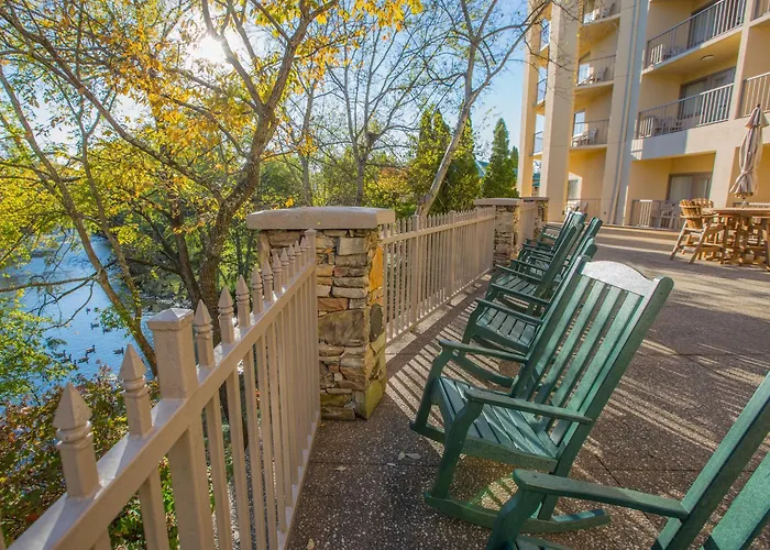 Hotels in Downtown Pigeon Forge