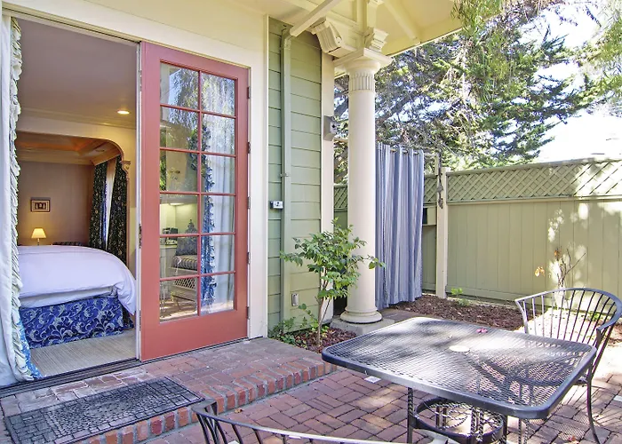 Hotels in Downtown Capitola