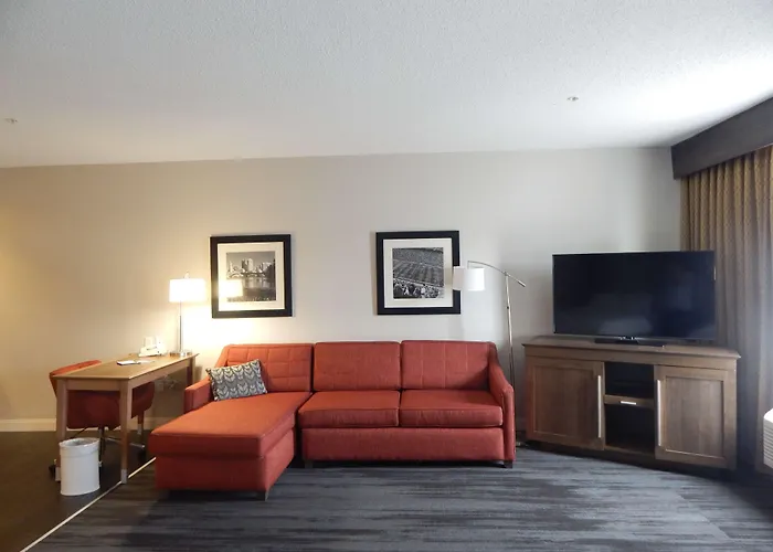 Hotels in Downtown Heath