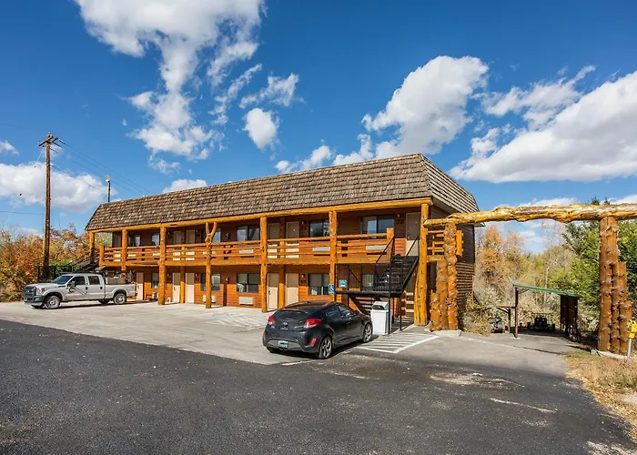 Hotels in Downtown Lander