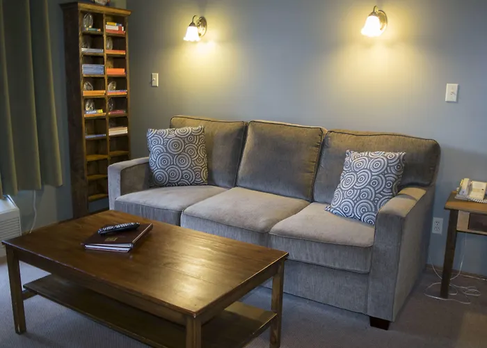 Hotels in Downtown Canmore
