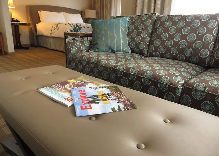 Hotels in Downtown Elkins