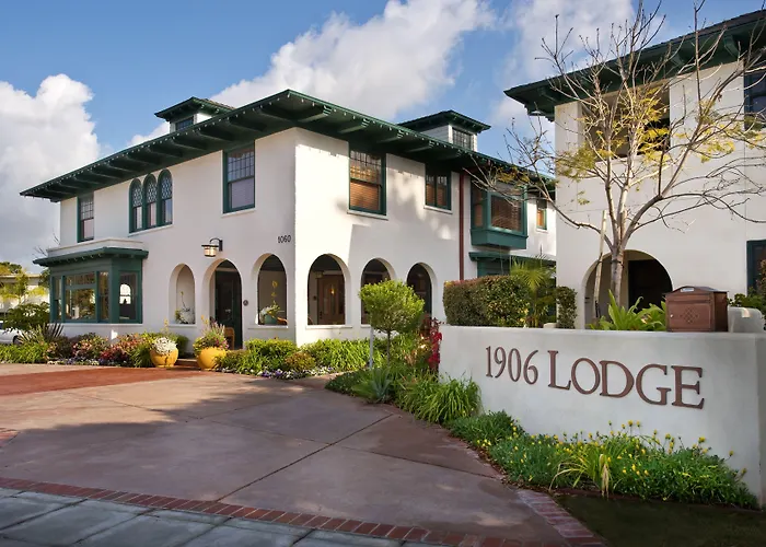 Hotels in Downtown Coronado