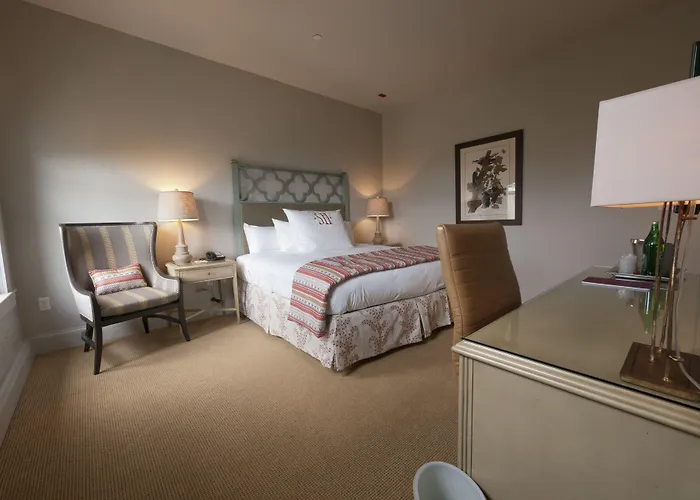 Hotels in Downtown Covington