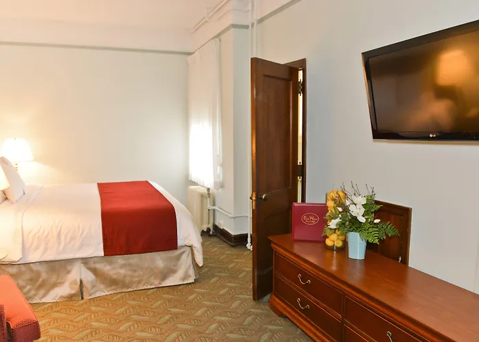 Hotels in Downtown Wellsboro
