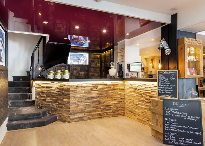 Hotels in Downtown Honfleur