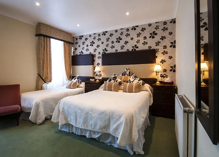 Hotels in Downtown Troon