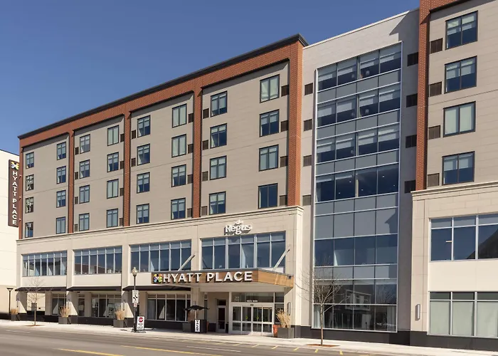 Hotels in Downtown Royal Oak