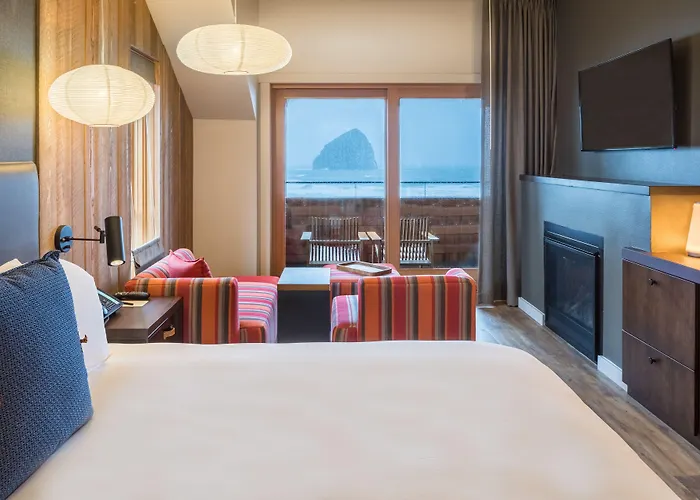 Hotels in Downtown Pacific City